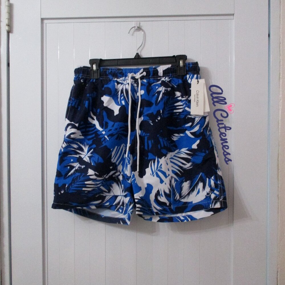 Calvin Klein Swimwear Shorts Size M